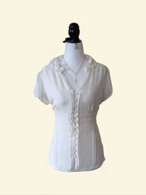 Vintage Dalia Collection Blouse With Frilly Details And Button Closure Size S